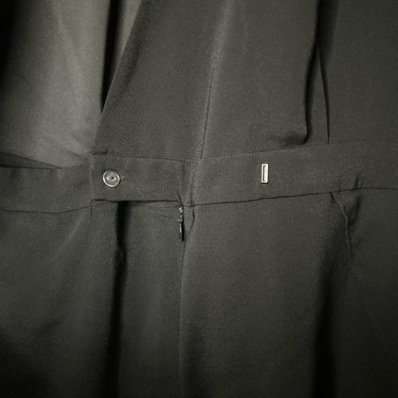 INTERMIX V Neck romper flap over sz small - Picture 8 of 9